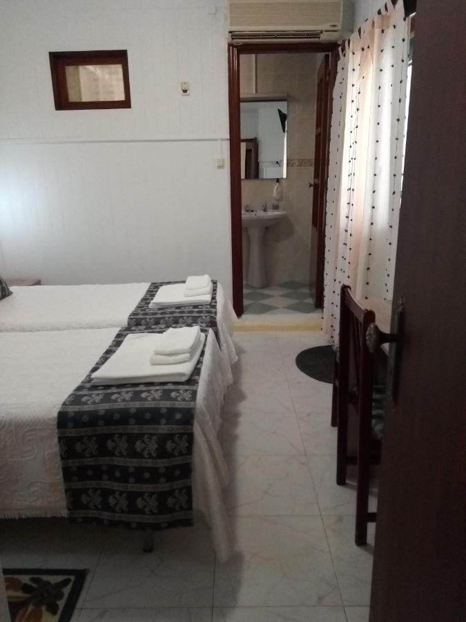 אלבאס Residencial Antonio Mocisso Guesthouse מראה חיצוני תמונה