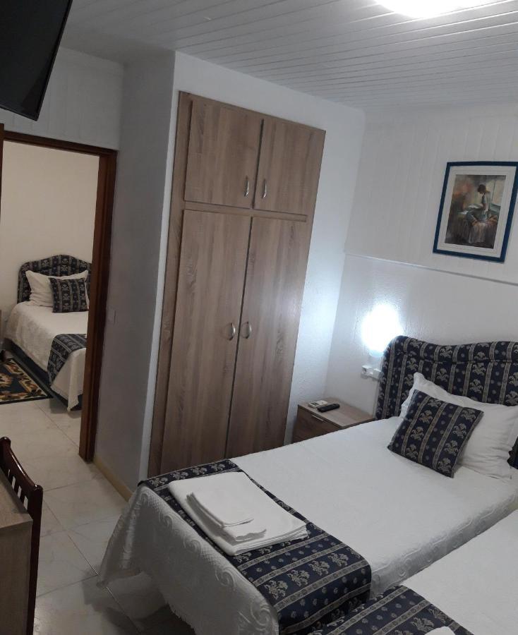 אלבאס Residencial Antonio Mocisso Guesthouse מראה חיצוני תמונה
