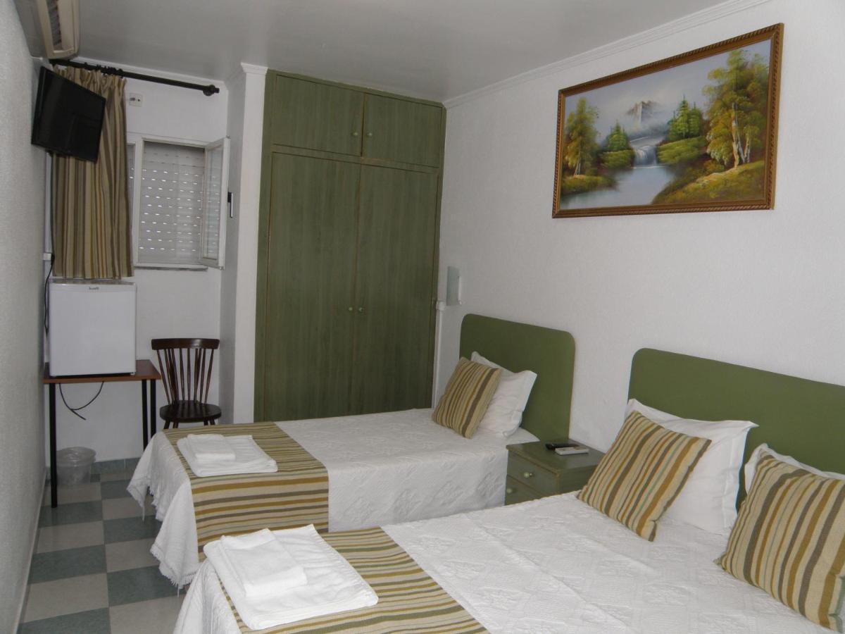 אלבאס Residencial Antonio Mocisso Guesthouse מראה חיצוני תמונה