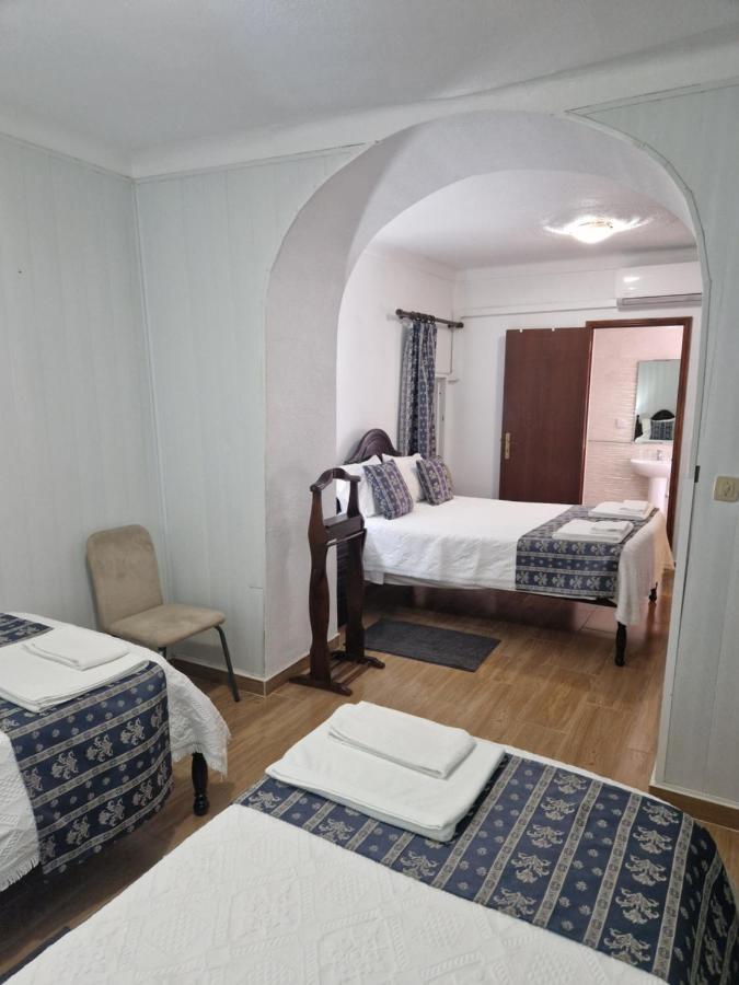 אלבאס Residencial Antonio Mocisso Guesthouse מראה חיצוני תמונה