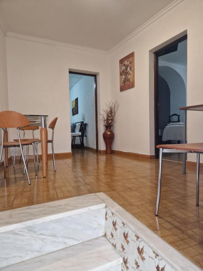 אלבאס Residencial Antonio Mocisso Guesthouse מראה חיצוני תמונה
