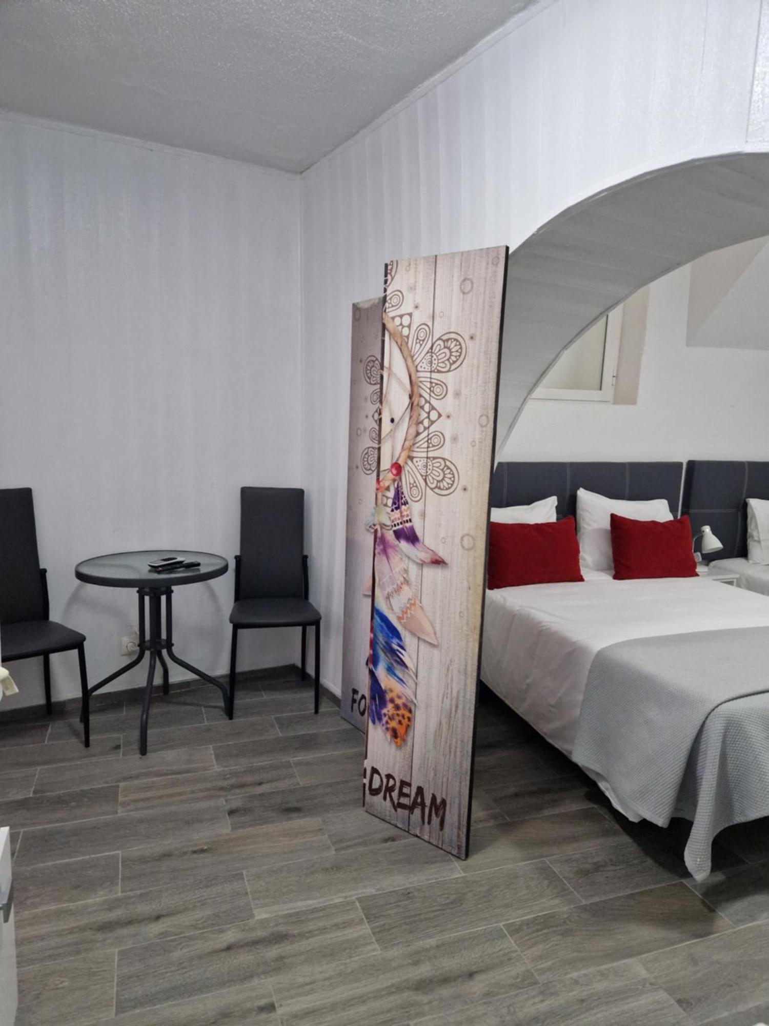 אלבאס Residencial Antonio Mocisso Guesthouse מראה חיצוני תמונה