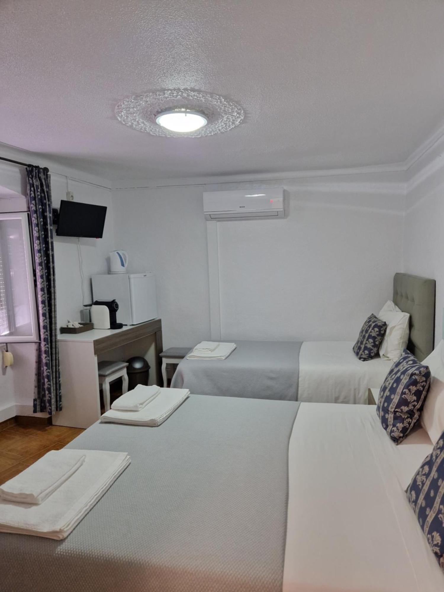 אלבאס Residencial Antonio Mocisso Guesthouse מראה חיצוני תמונה