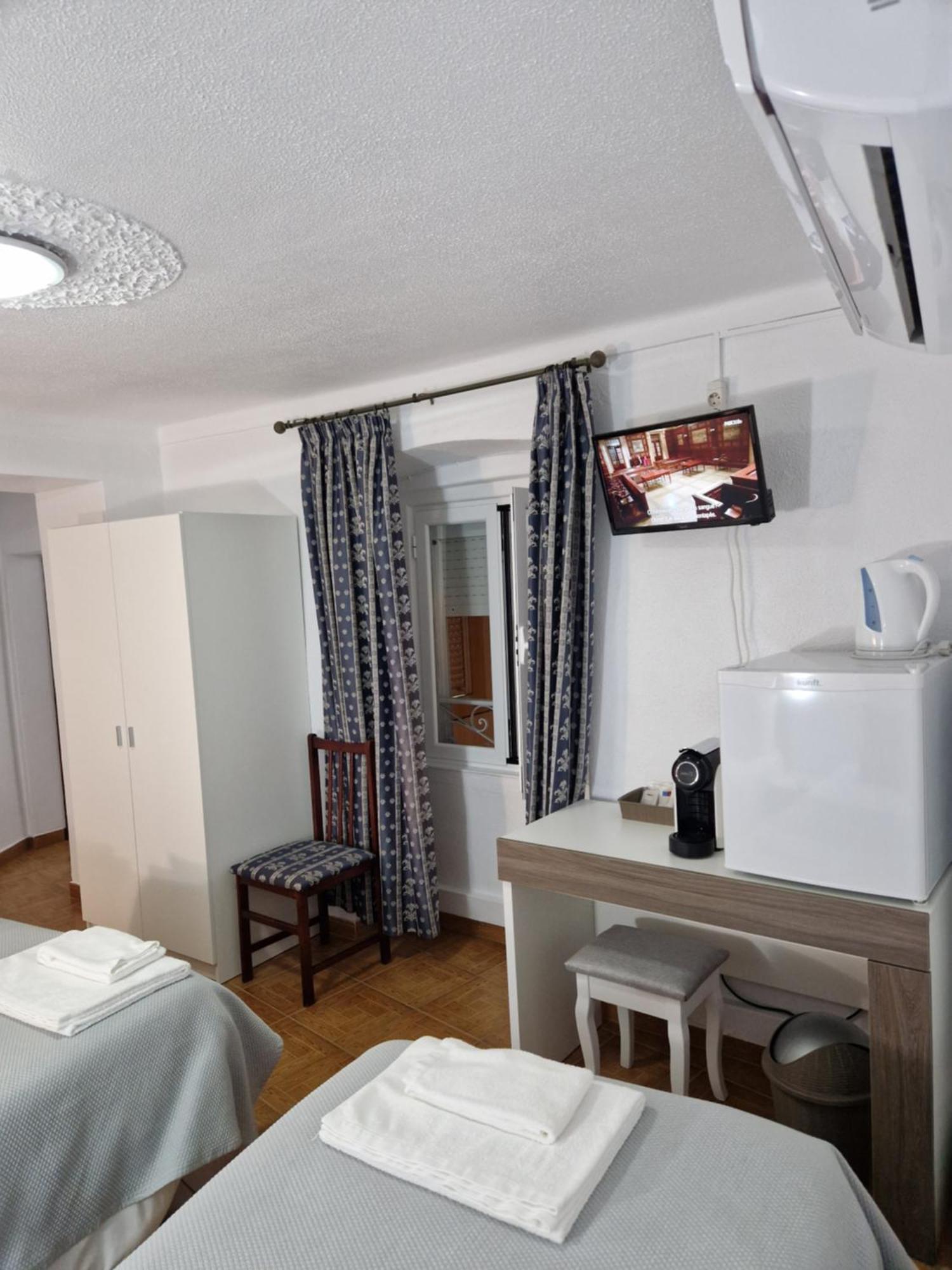 אלבאס Residencial Antonio Mocisso Guesthouse מראה חיצוני תמונה